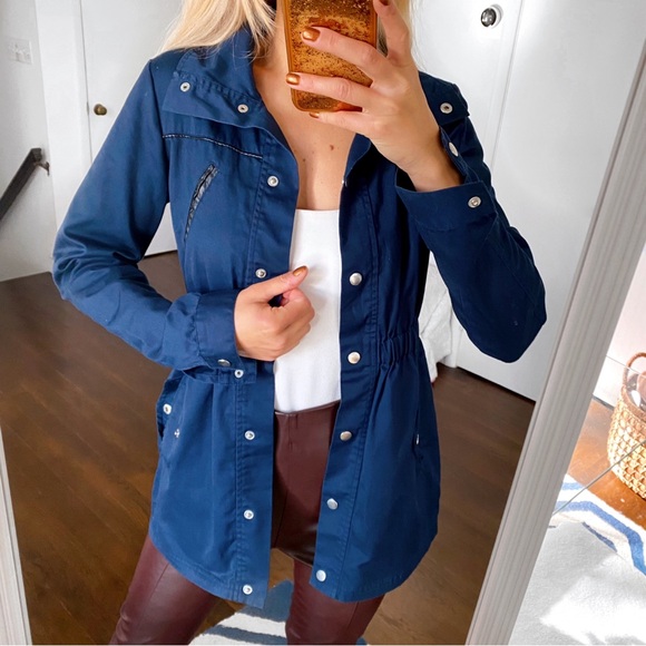 💙 VERO MODA NAVY BASIC CINCHED WAIST JACKET! - Picture 6 of 16